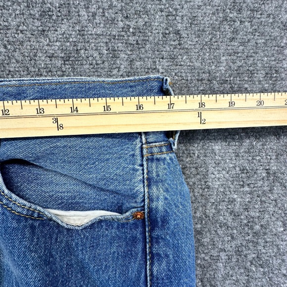 Levis 501 Original Straight Leg Jeans Mens 33x32 Blue Button Fly - Picture 4 of 11
